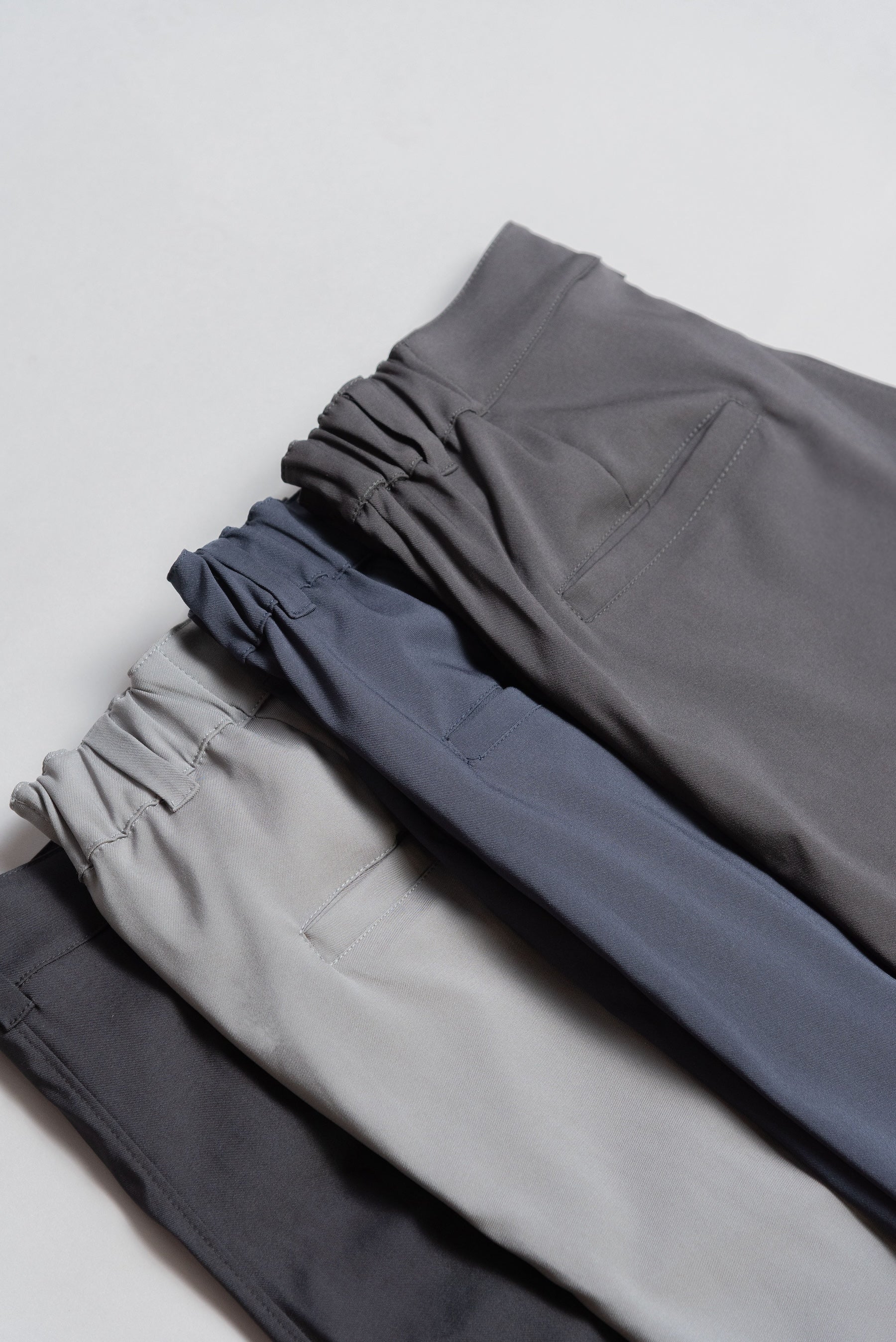 pantalones básicos de hombre